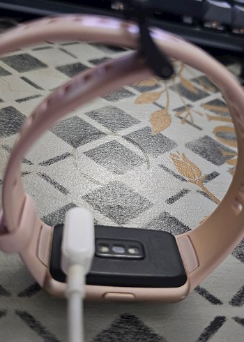 Beden HUAWEI Band 6 Sakura Pembesi Akıllı Bileklik+1 Adet Yedek Kordon