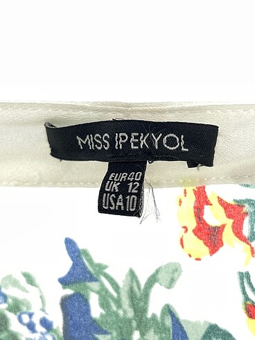 40 Beden beyaz Renk ipekyol Blazer %70 İndirimli.