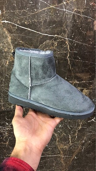 Ugg kısa 36-37 numaralar mevcut