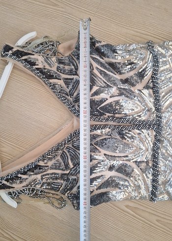 Dantel Detaylı V Yakalı Uzun Gri Abiye - Görsel 9