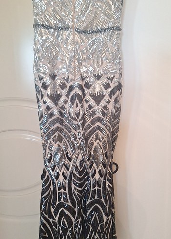 Dantel Detaylı V Yakalı Uzun Gri Abiye - Görsel 7