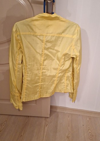 KotonSarı Mini Düğmeli yağmurluk rüzgarlık - Görsel 3