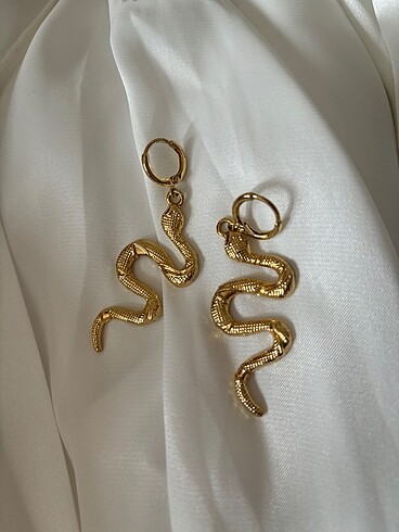 Accessorize Gold Yılan Küpe