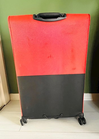 Kırmızı Fermuarlı Erkek Valiz - Görsel 3