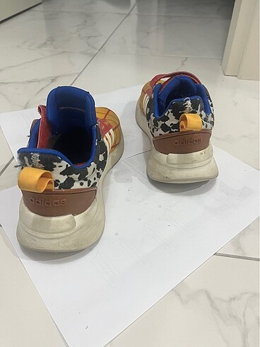 35 Beden Adidas oyuncaklar spor ayakkabısı