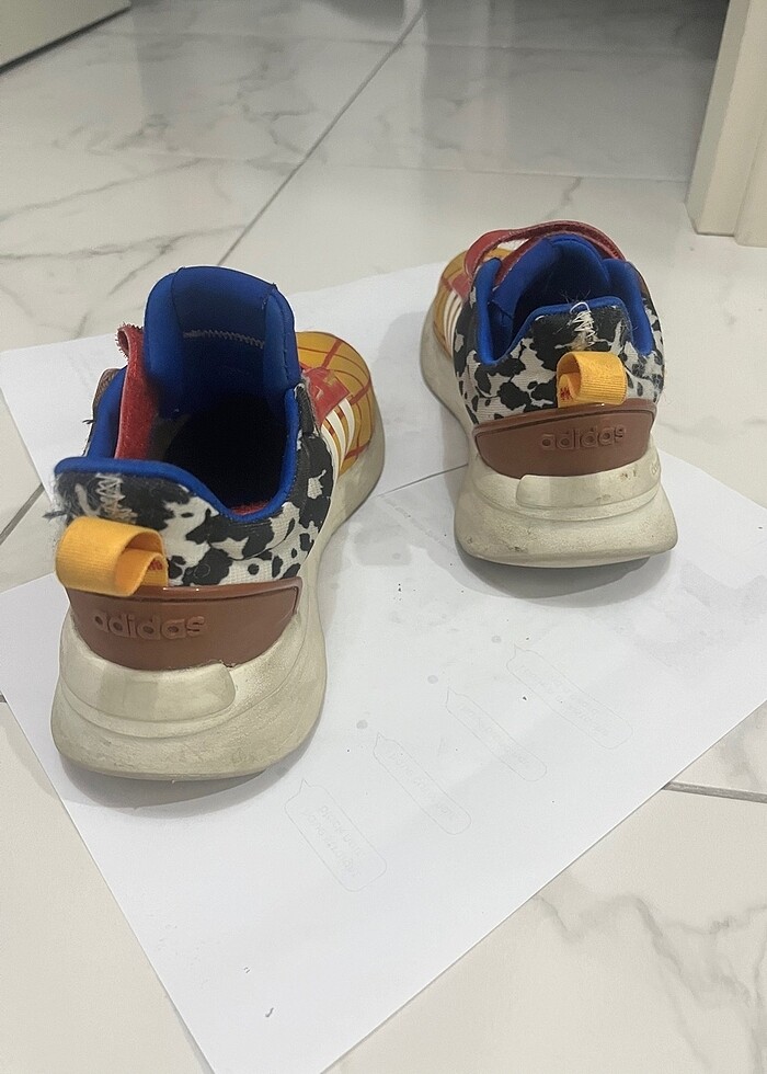 Adidas oyuncaklar spor ayakkabısı - Görsel 3