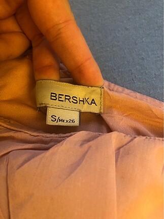 Bershka Tek omuz elbise