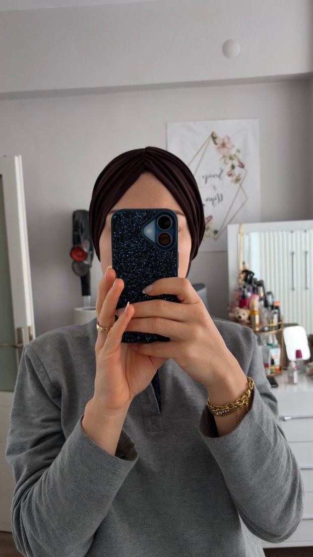 Acı kahve dolgusuz salaş tesettür bone - Görsel 3