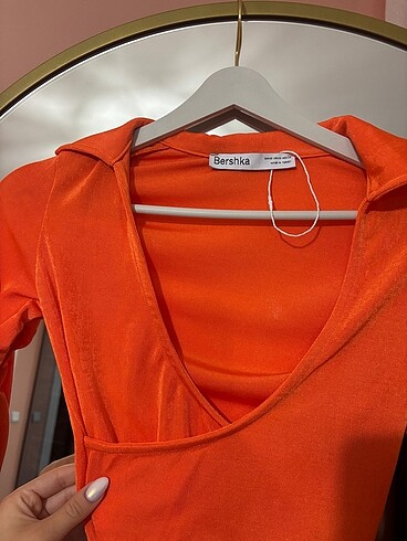 Bershka Bustiyer