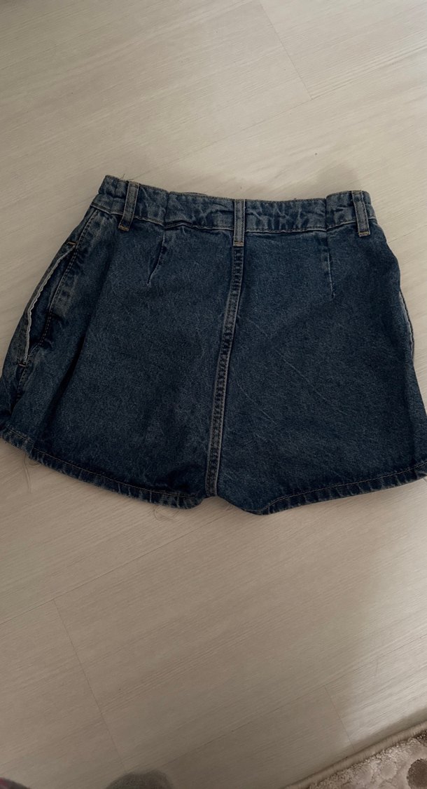 Kadın Koyu Mavi Pileli Mini Denim Şort - Görsel 2
