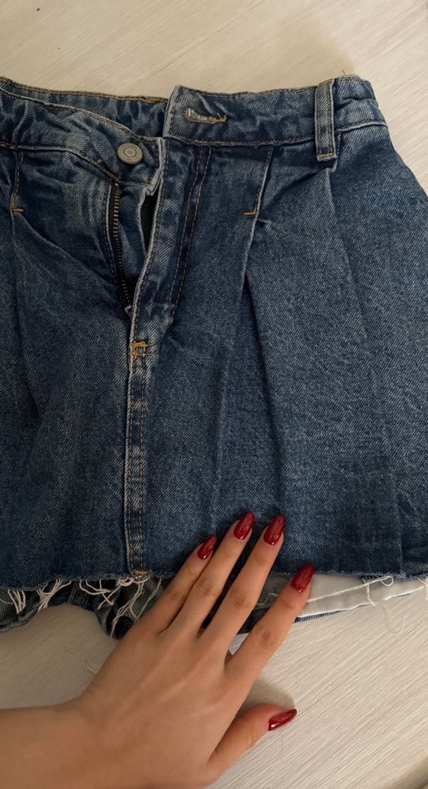 Kadın Koyu Mavi Pileli Mini Denim Şort - Görsel 4