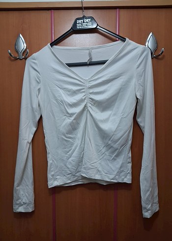 V Yaka Kısa Kollu Bej Hamile Bluzu - Görsel 14