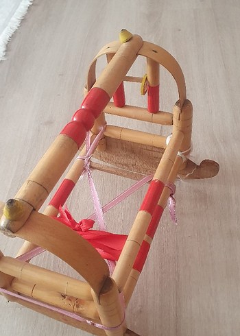 Ikea Renkli Ahşap Bebek Beşiği