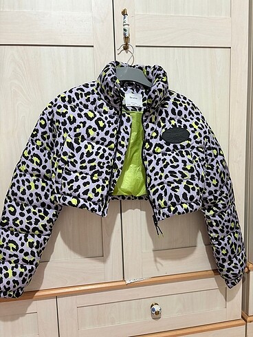 Bershka leopar desenli mont