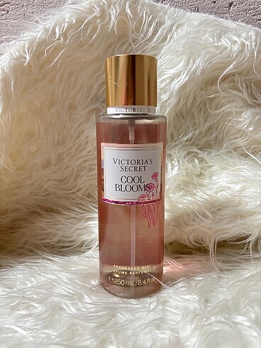 Victoria's Secret Cool Blooms vücut spreyi????????????????
