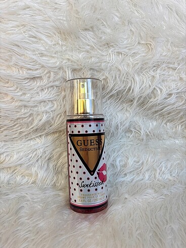 Guess Guess Seductive Sunkissed Vücut spreyi