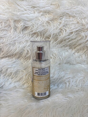  Beden Renk Bath And Body Works Snowflake & Cashmere Vücut spreyi