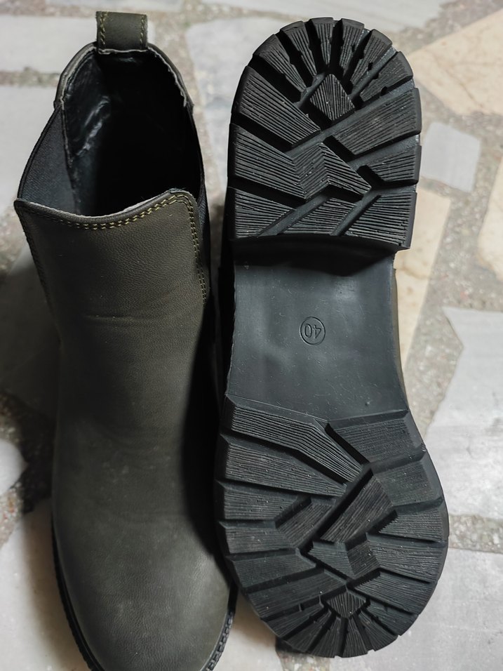 Gri Süet Tokalı Kadın Botu - Görsel 2