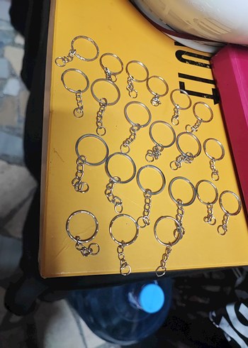 Altın Zincir Detaylı Kadın Anahtarlık - Görsel 4