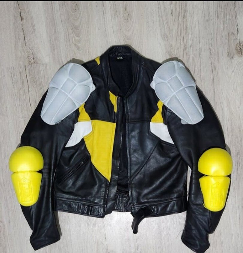 Sarı Detaylı Siyah Deri Biker Ceket - Görsel 5