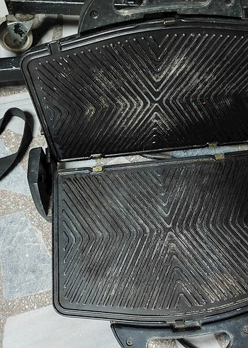 Essenso Siyah Tost Makinesi iade yoktur - Görsel 2