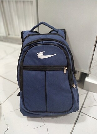 Okul ve sırt çantası