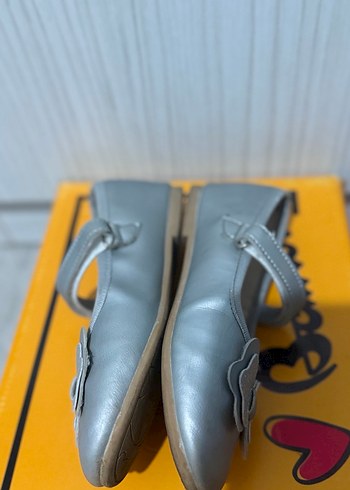 Kız Çocuk Gri Tokalı Babet Ayakkabı - Görsel 2