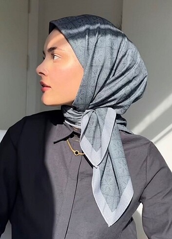 Huzur ve zarafet eşarp 