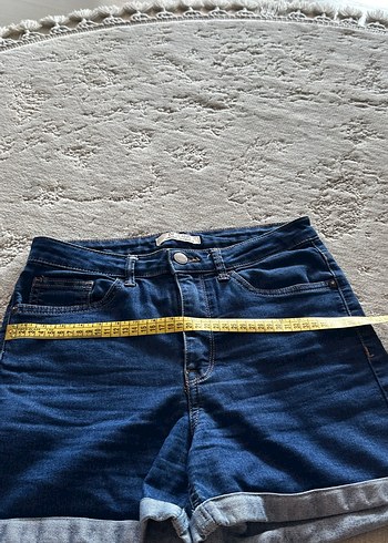 36 Beden Kadın Koyu Mavi Rahat Kesim Mini Denim Şort