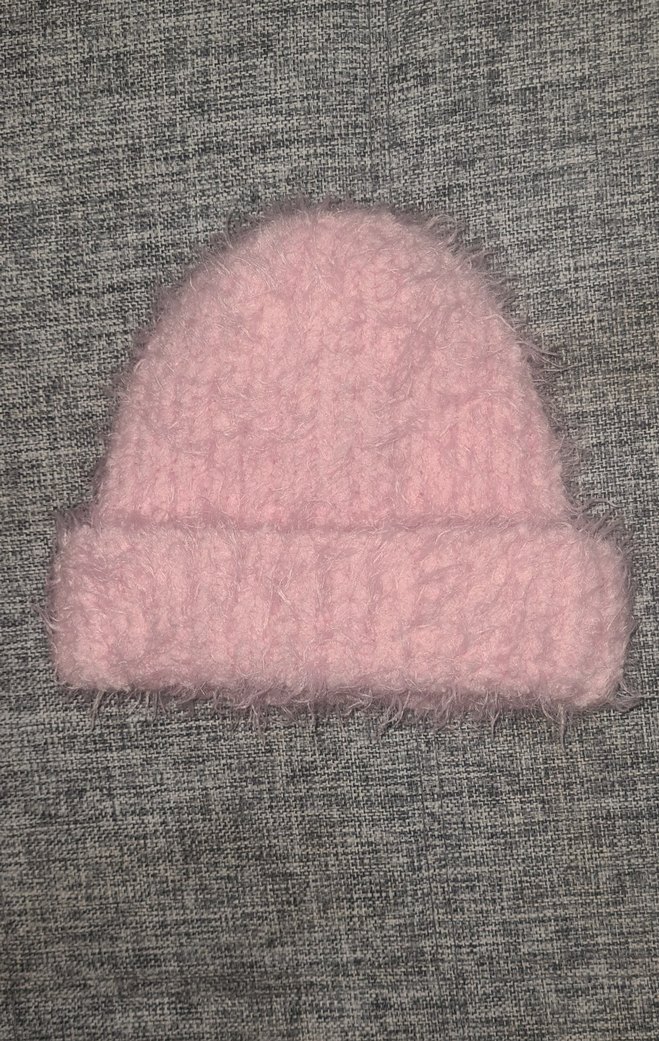 beyaz buklet pembe tüylü bere - Görsel 2