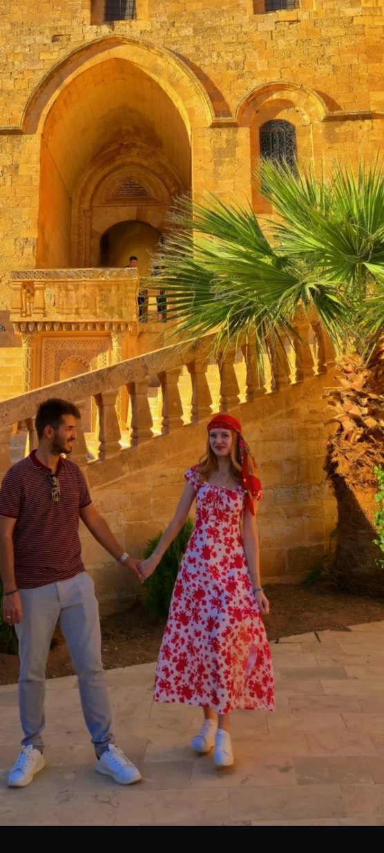 kırmızı detaylı elbise - Görsel 2