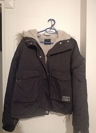 Bershka mont 