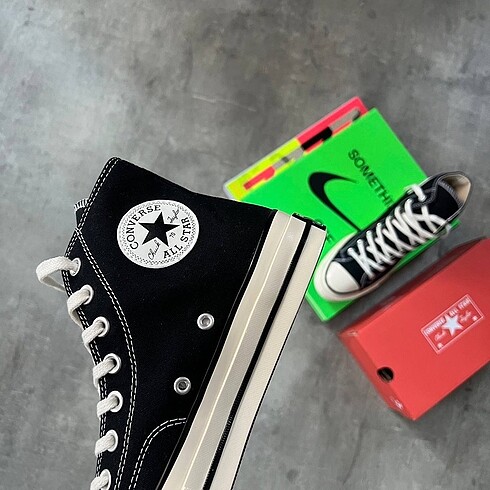 37 Beden siyah Renk Converse chuck