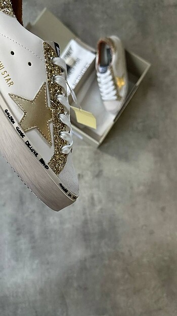 38 Beden beyaz Renk golden goose ayakkabı