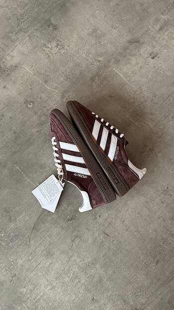 Adidas Spezial ayakkabı