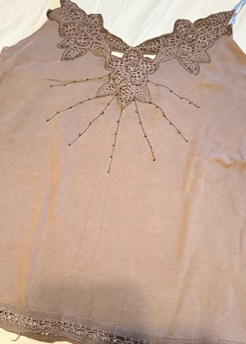 Dantel Detaylı Kırmızı V Yaka Kadın Atlet - Görsel 5