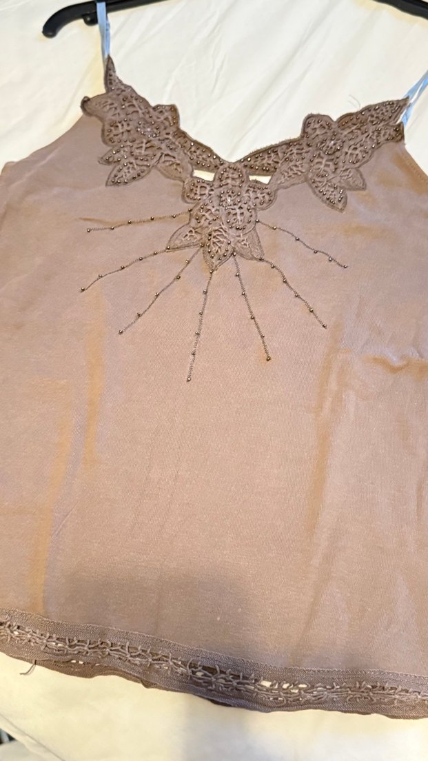 Dantel Detaylı Kırmızı V Yaka Kadın Atlet - Görsel 5