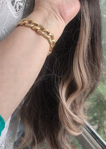 Kadınlar için ipeksi bej saç aksesuarı - Görsel 3