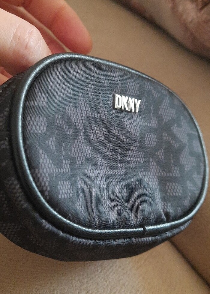 SATILDI(DOLAP@md6080).orjinal DKNY mini cüzdan.sıfır. - Görsel 5