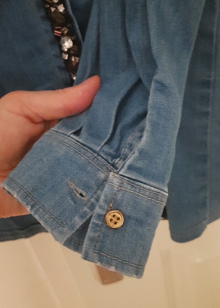 Batik şık  kot gömlek yeni gibi - Görsel 3