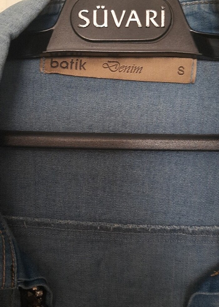 Batik şık  kot gömlek yeni gibi - Görsel 5