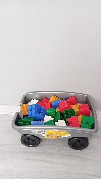 LEGO ve ? arabası