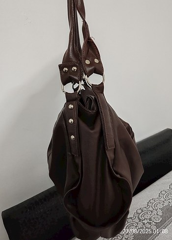 Beden kahverengi Renk Kahverengi Deri Tokalı Kadın Çanta