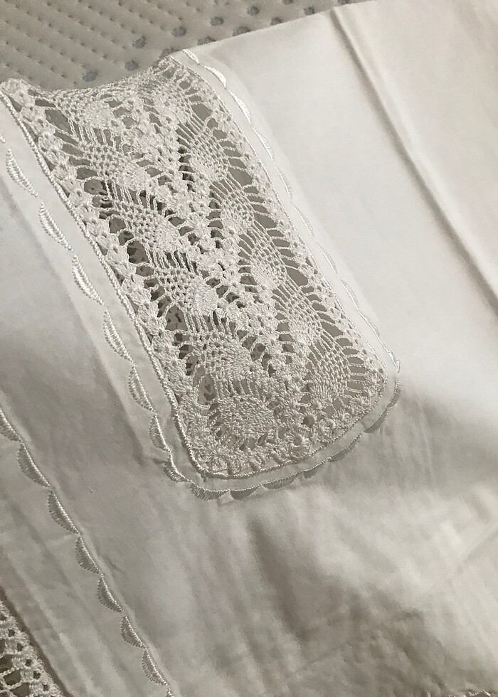 Ara Dantelli Uzun Yastık - Görsel 3