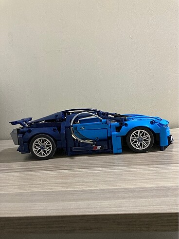 Diğer Lego Teknik Muadili BUGATTI CHIRON