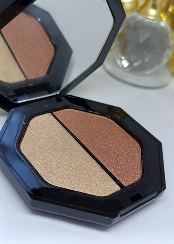 Huda beauty Aydınlatıcı