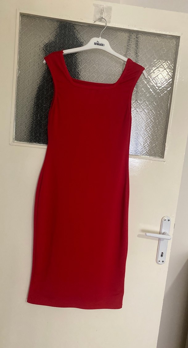 Kırmızı Drapeli Kadın Uzun Kalem Elbise - Görsel 3