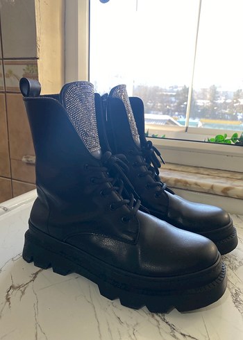 Siyah Deri Platform Topuklu Gotik Bot - Görsel 2