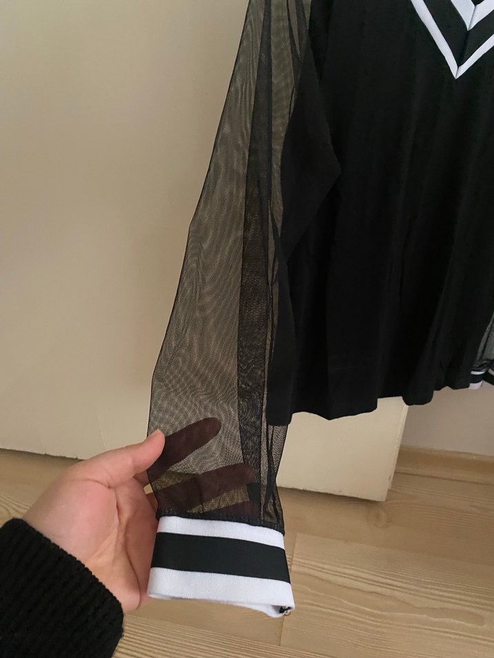 Siyah V Yaka Uzun Kollu Triko Bluz - Görsel 4