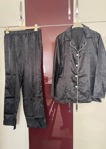 Siyah Uzun Kollu Saten Kadın Pijama Takımı - Görsel 2